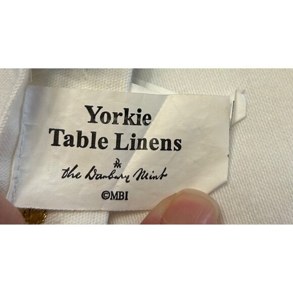 Set Of 4 White Embroidered Yorkie Placemats & Napkins Danbury Mint - Picture 8 of 13